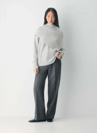 Bufanda triangular de lana merino