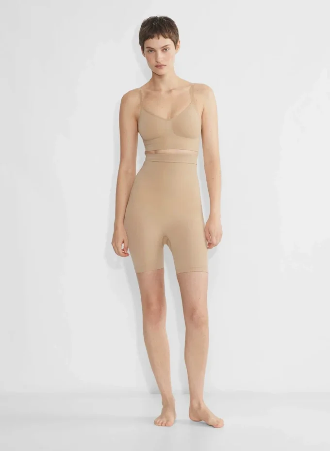 ShapeEnhance™ Seamless Short