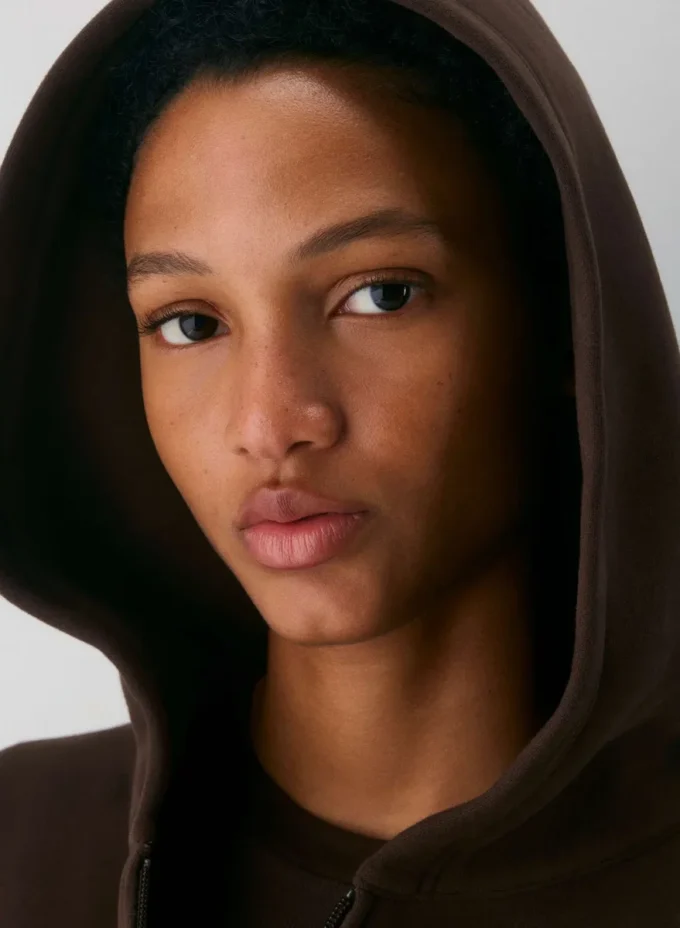 Sudadera con capucha y cremallera Perfect Crop de felpa suave